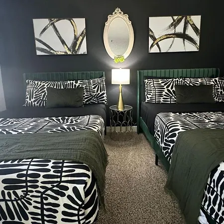 Luxury One Bedroom Apartments Free Parking&Pool-2